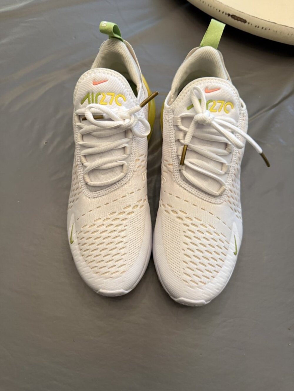 Nike Air Max 270 ladies sneakers